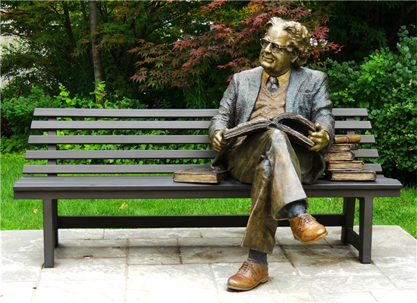 公園人物雕塑.jpg 公園人物雕塑.jpg